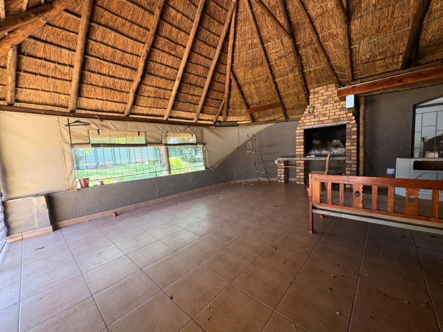 4 Bedroom Property for Sale in Flamwood North West